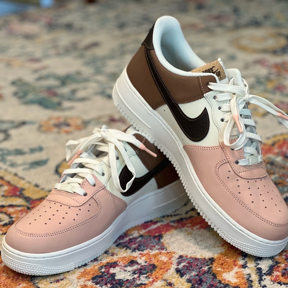 NWOT Men’s Nike Air Force 1 Sneakers